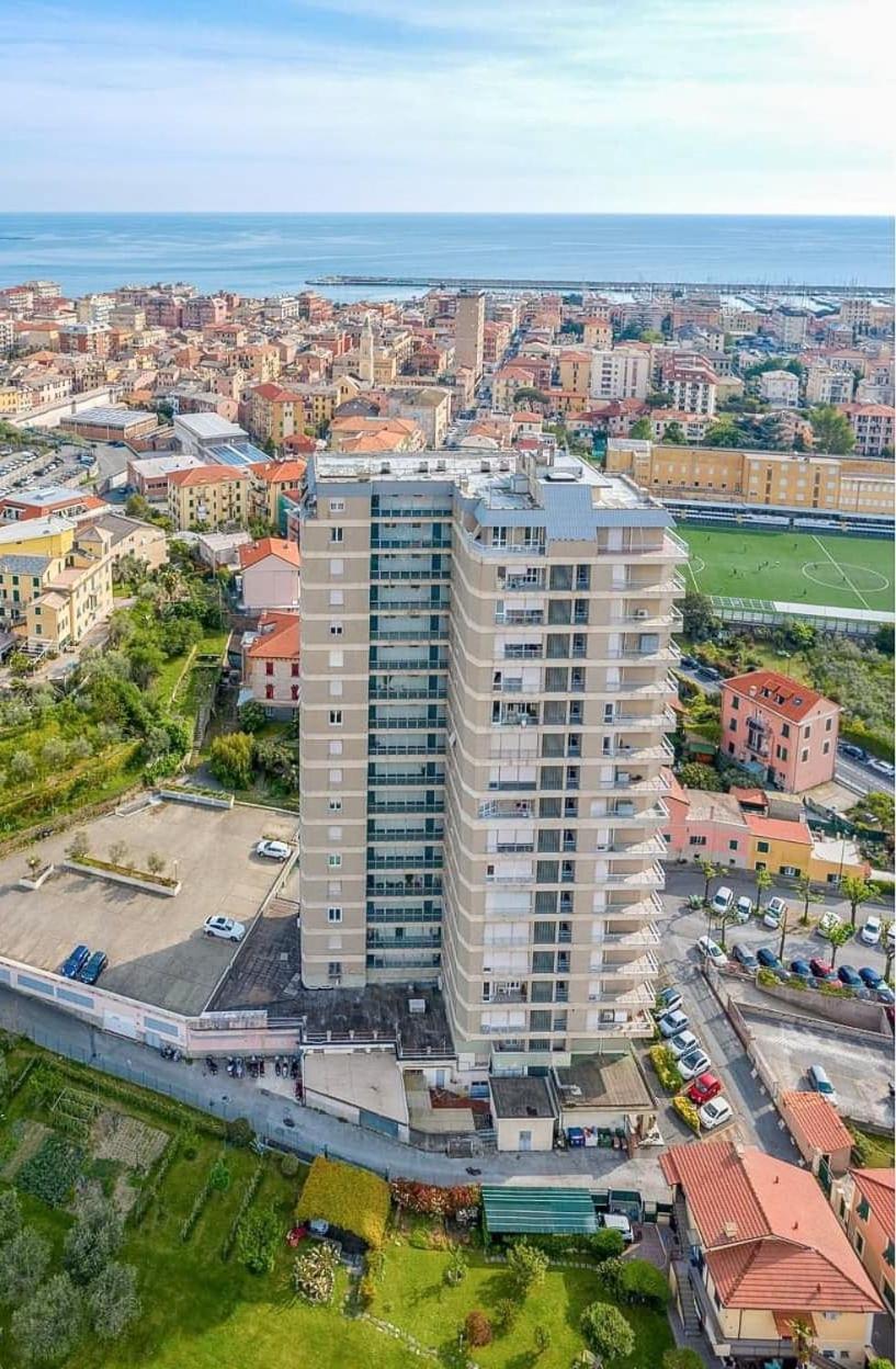 Apartamento Super Vista Al Grattacielo Di Lavagna Exterior foto